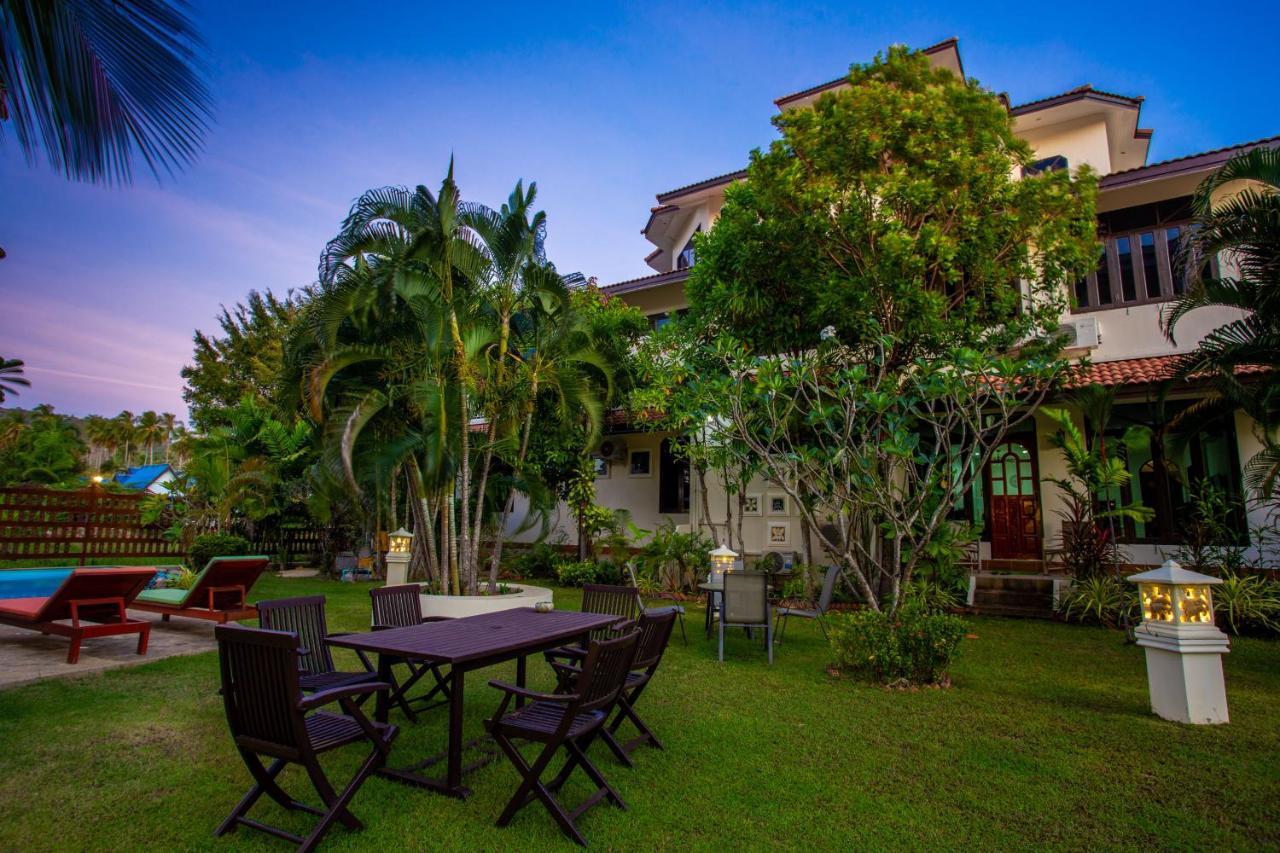 Brodie Rawai Resort Nai Harn Eksteriør billede